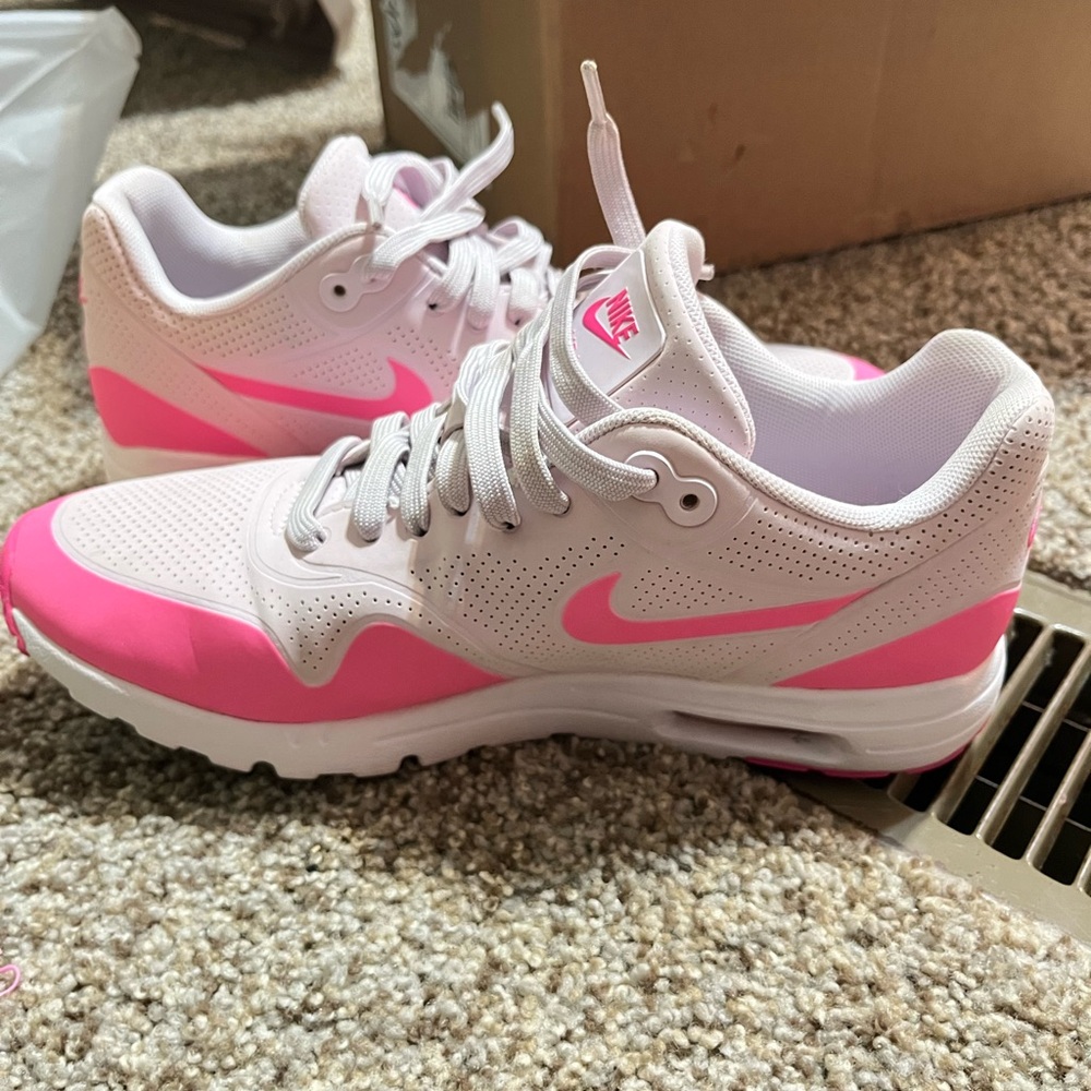 Nike Women's Pink and White Sneakers